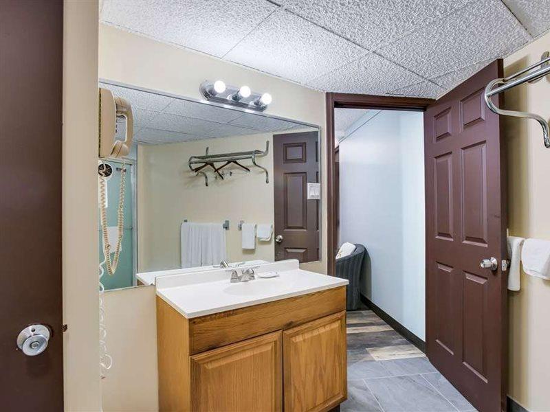 Rodeway Inn Hammonton Exterior photo