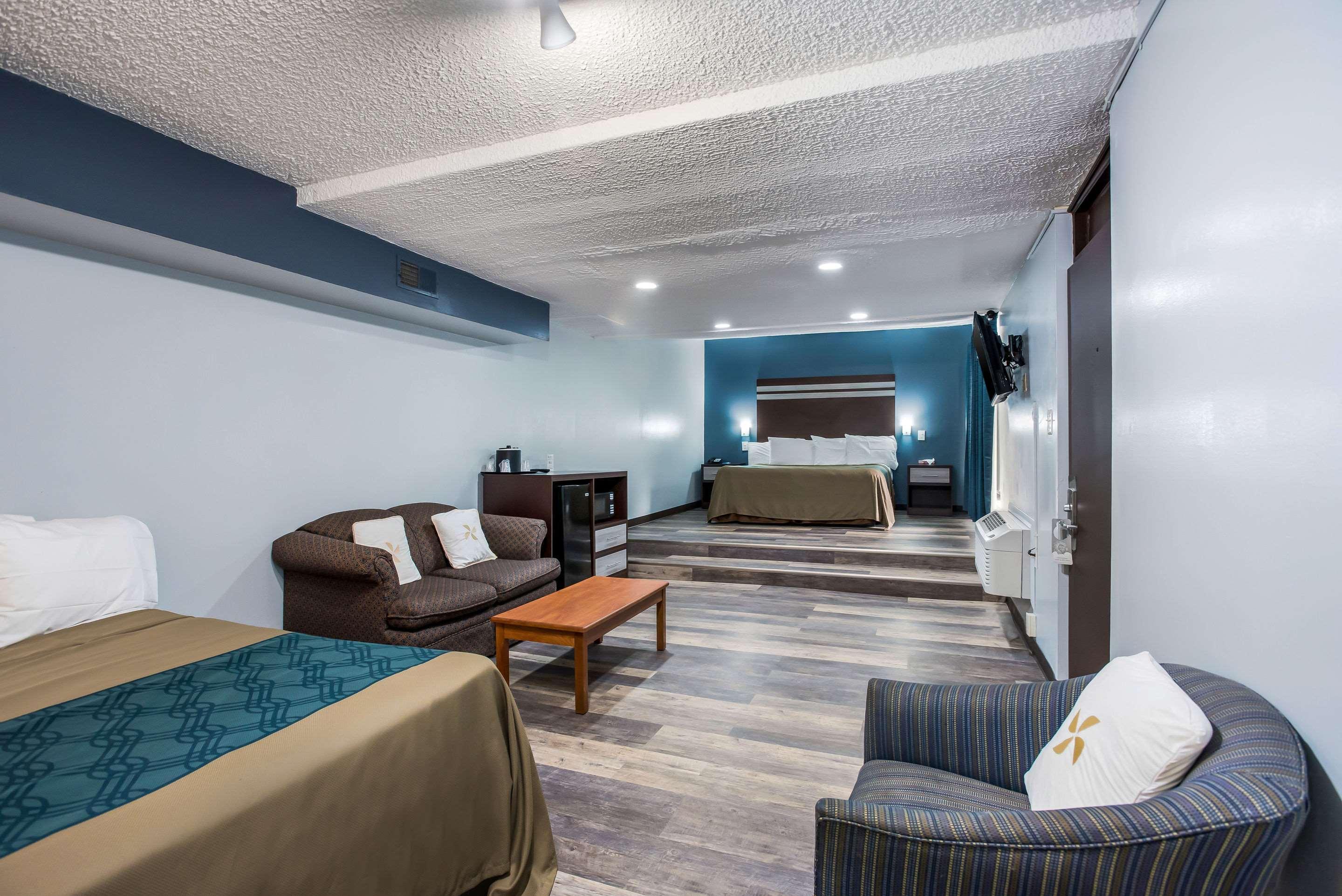 Rodeway Inn Hammonton Exterior photo