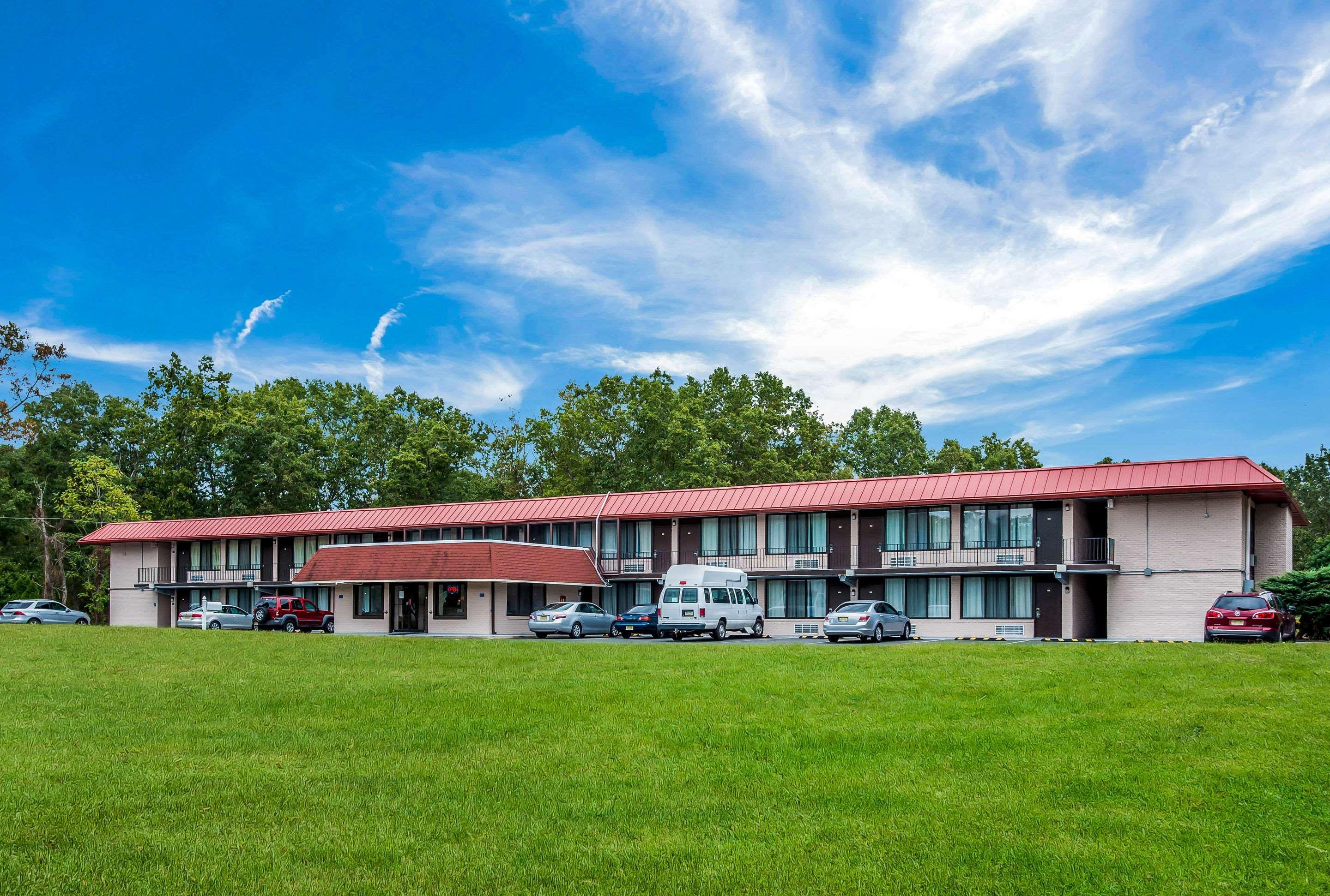 Rodeway Inn Hammonton Exterior photo