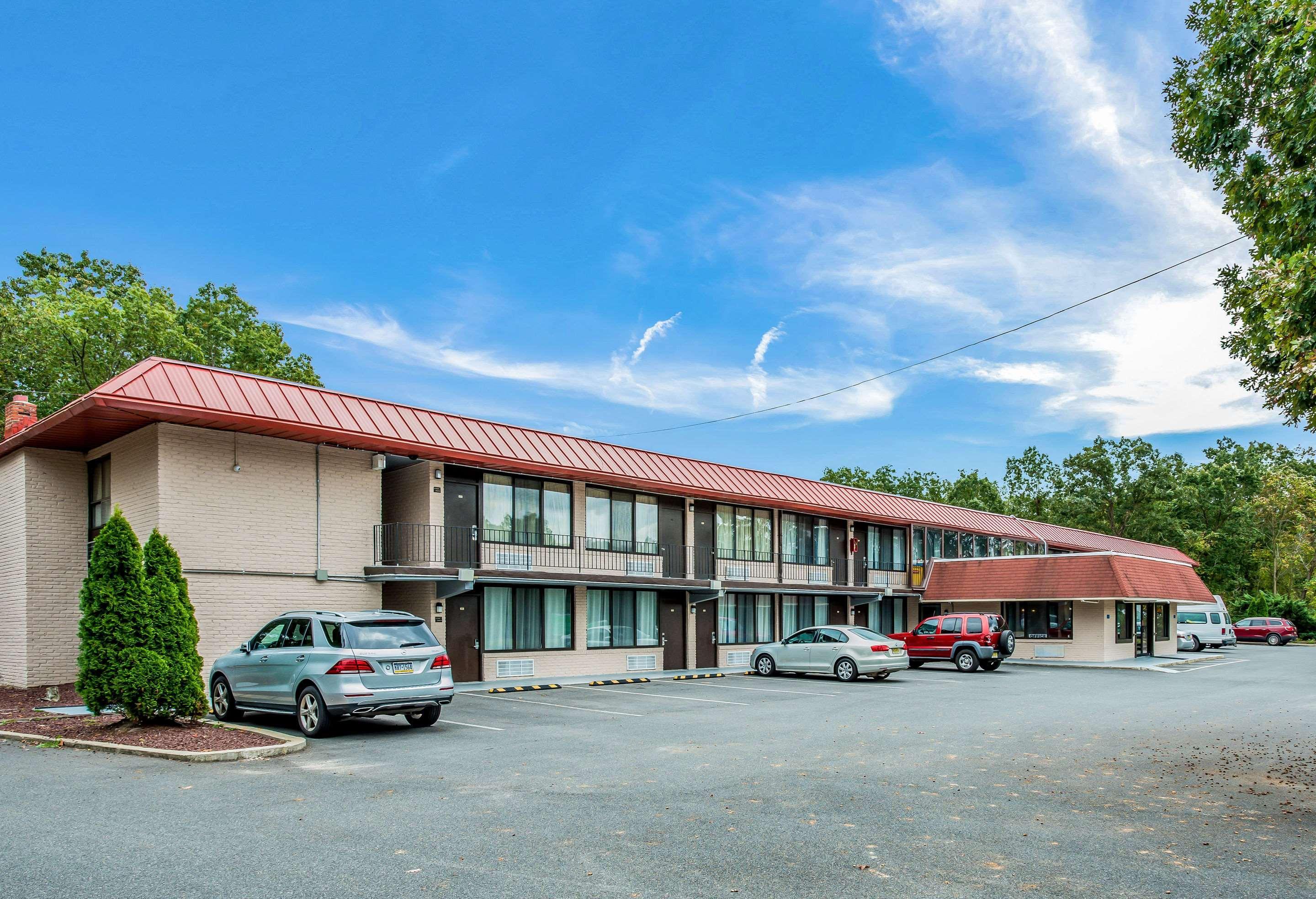 Rodeway Inn Hammonton Exterior photo