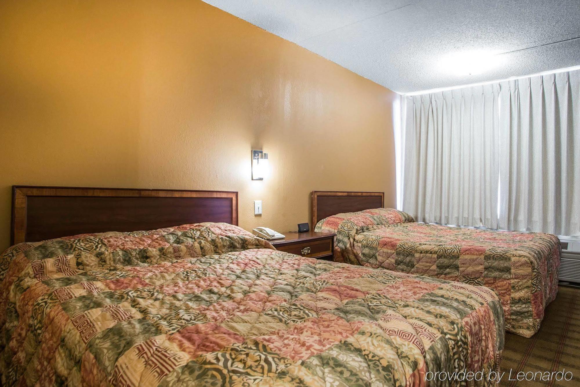 Rodeway Inn Hammonton Exterior photo